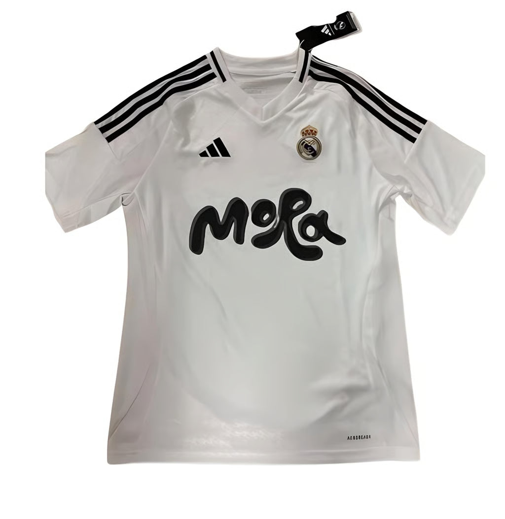 Real Madrid x Mora edición estrella
