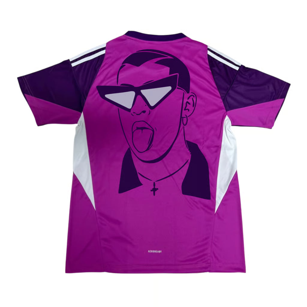 Italia x Bad Bunny edición especial morada