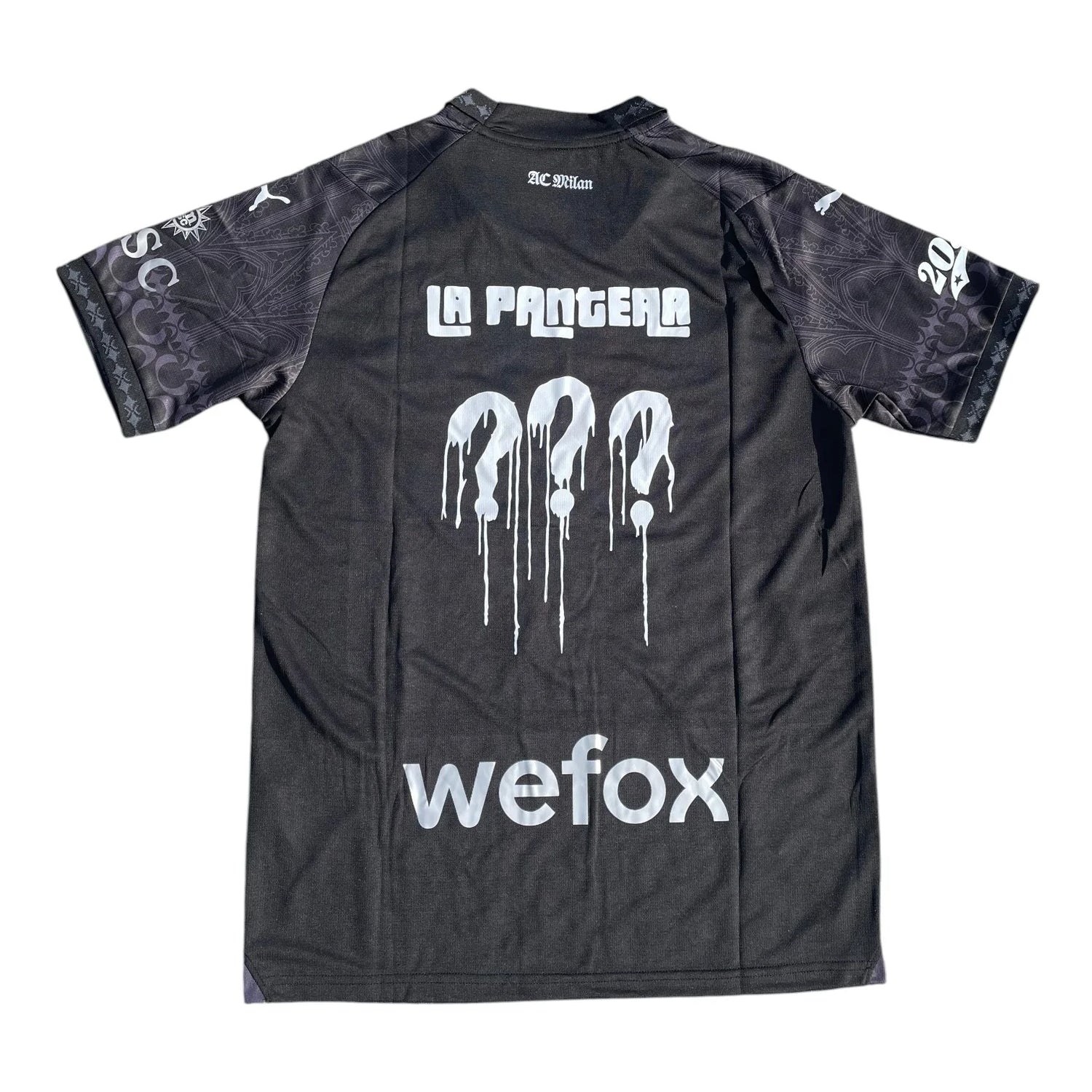 AC Milan x La Pantera edición especial